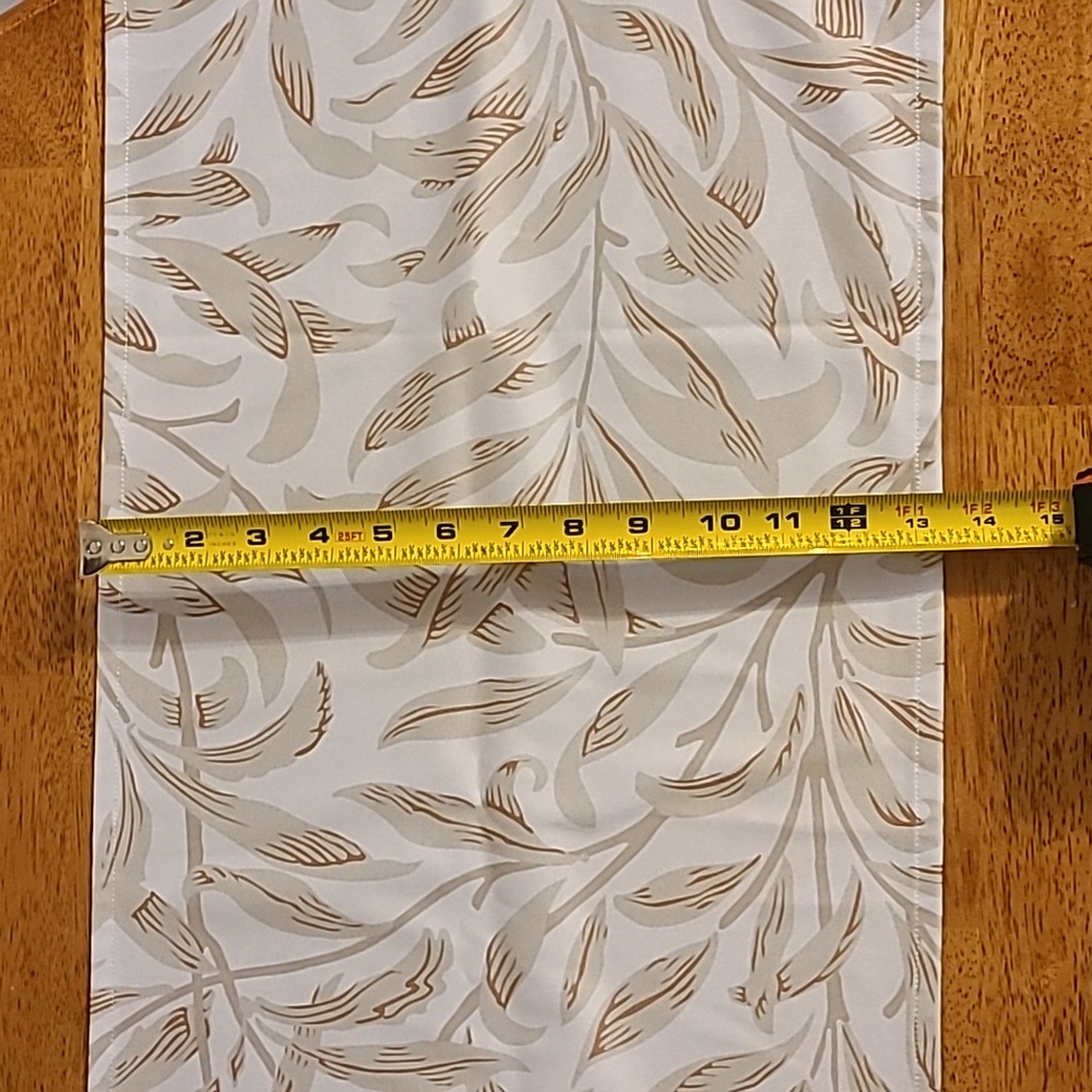 Greenery table runner - Picture 2 of 4